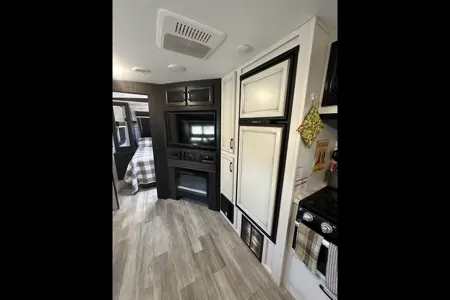 FISHER’S 2022 JAYCO TRAVEL TRAILER, DELIVERED TO YOU!!