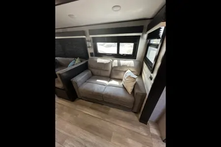 FISHER’S 2022 JAYCO TRAVEL TRAILER, DELIVERED TO YOU!!