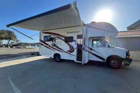 Super Clean & Easy to Drive! 2023 Thor Motor Coach Chateau Class C