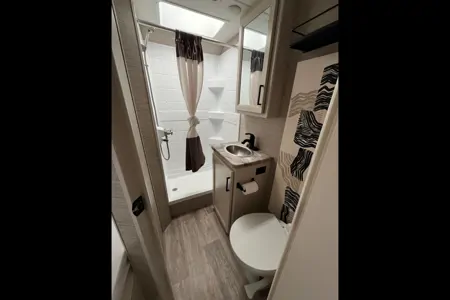 Super Clean & Easy to Drive! 2023 Thor Motor Coach Chateau Class C