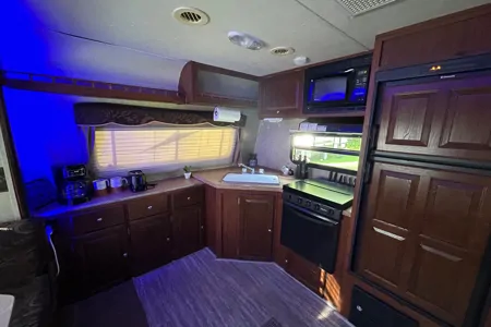 Fam-Bam Adventure RV Cottage