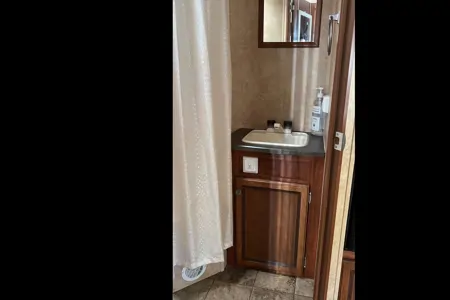 Nageem 's Jayco Jay Feather Ultra Lite Hybrid x17 z Hybrid