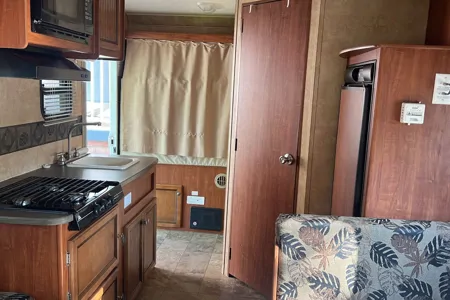 Nageem 's Jayco Jay Feather Ultra Lite Hybrid x17 z Hybrid