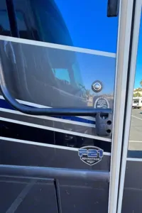 A10 Family Adventure Class A *NEW STARLINK WiFi*-2SlideOuts-Private Suite