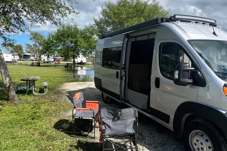 Marguerite’s VanLife 21’ Ram 3500
