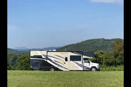 Smoky mtn rental Thor Motor coach ws31 -32 feet