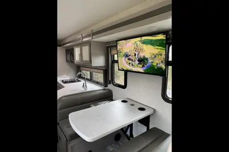 Smoky mtn rental Thor Motor coach ws31 -32 feet