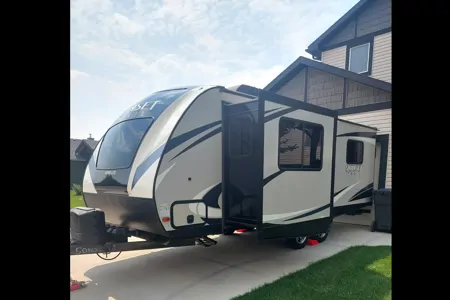 Tammy's couples retreat Sunset trail 210fk Travel Trailer