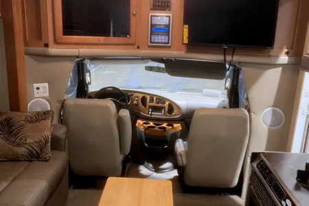 SexiLexi- Lexington 255DS Class C