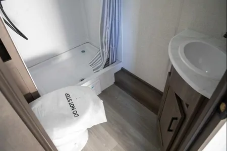 KAMPFIRE 🔥 - Grand Design Transcend One (161BH) Travel Trailer