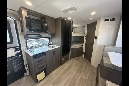 KAMPFIRE 🔥 - Grand Design Transcend One (161BH) Travel Trailer