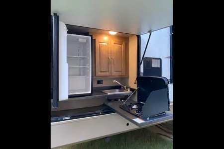 Jaime & Terry's Rockwood Signature Ultra Lite 8327SS Travel Trailer