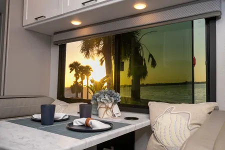 Wanderwell, Thor Chateau 2026