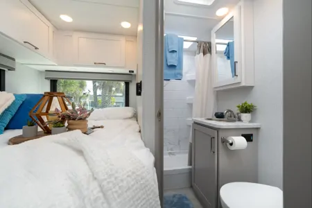 Wanderwell, Thor Chateau 2026