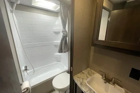 Spacious Clean New 29' Jayco RockyMountain Trailer