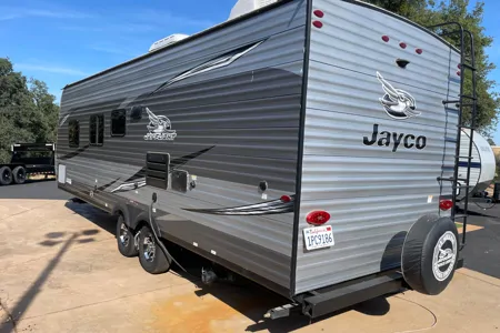 Spacious Clean New 29' Jayco RockyMountain Trailer