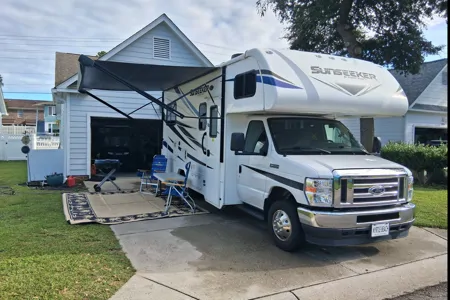 Easy to Drive with Modern Comforts
