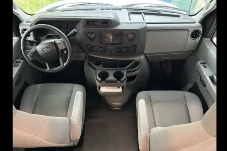 Jimmy Coachmen Freelander 21qss à essence Classe C