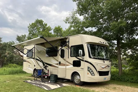 Spalding’s Thor Motor Coach ACE 30.4 Class A