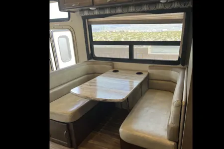 Spalding’s Thor Motor Coach ACE 30.4 Class A