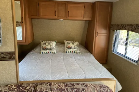 Marilyn 's Gulf Stream Keystone Travel Trailer