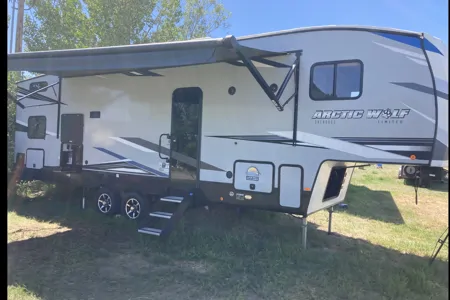 Justin's Forest River Arctic Wolf Fifth Wheel