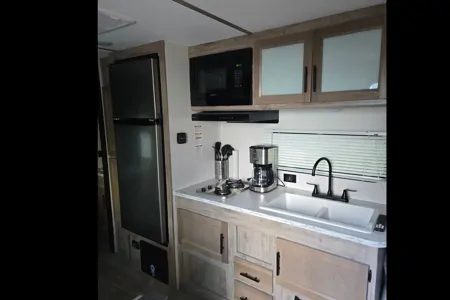 Laver's Grand River 25BH Travel Trailer