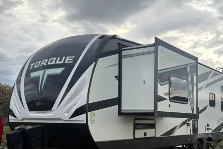 Heartland Torque T274 Toy Hauler