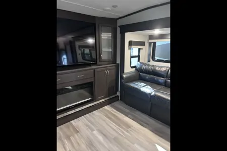 Delilah's Daydream- DELIVERY ONLY!