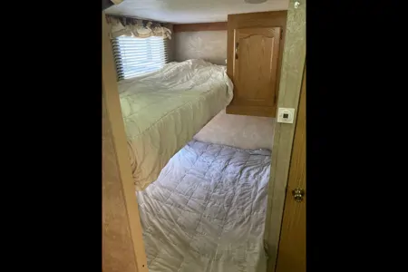 Trent's Spacious Springdale