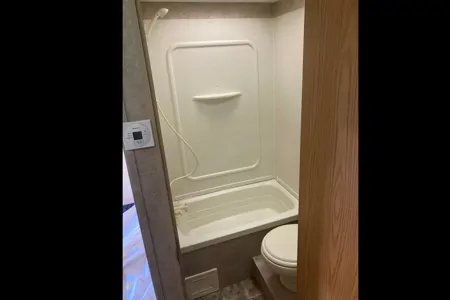 Trent's Spacious Springdale