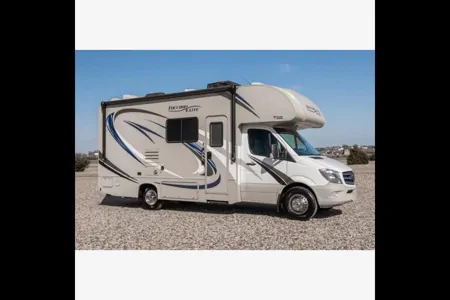 2018 Thor Freedom Elite 24FE – Easy to Drive, Comfortable & Adventure Ready