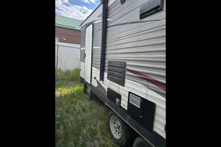 brandon's Coleman Lantern 263 BH Travel Trailer