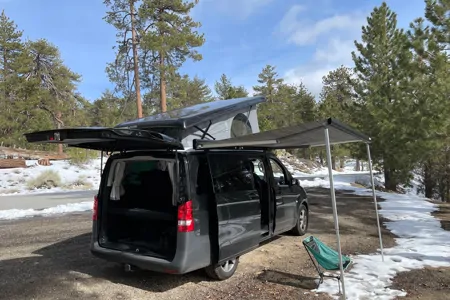 *UNLIMITED MILES* Mercedes Benz "Weekender" 