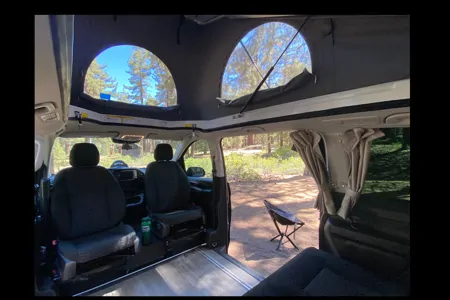 *UNLIMITED MILES* Mercedes Benz "Weekender" 