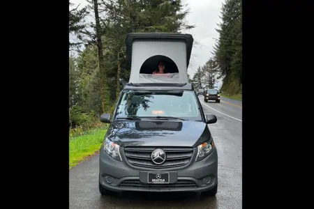 *UNLIMITED MILES* Mercedes Benz "Weekender" 