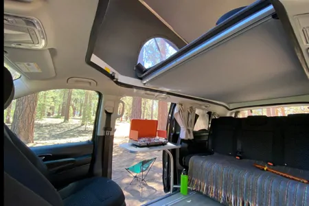 *UNLIMITED MILES* Mercedes Benz "Weekender" 