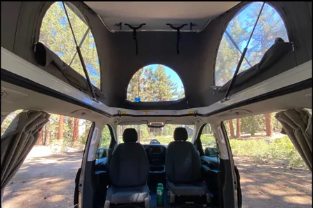 *UNLIMITED MILES* Mercedes Benz "Weekender" 