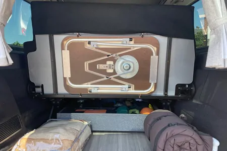 *UNLIMITED MILES* Mercedes Benz "Weekender" 