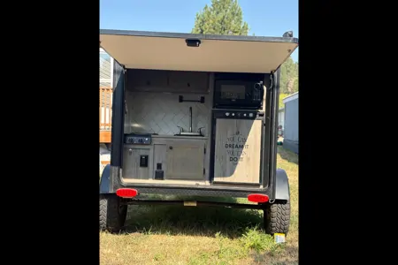 Izaak's Sunray sport 109 travel trailer