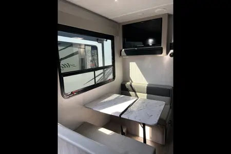 Forest River Alta 1600 Roulotte le petit bonheur