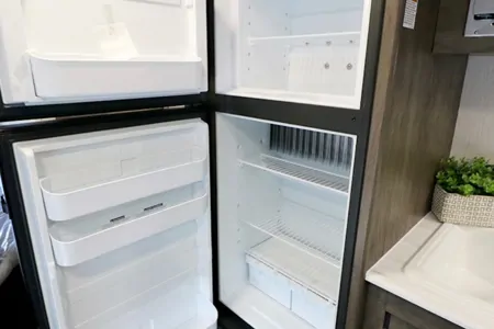 Awesome Forest River 2022 Wildwood FSX 179DBK with double bunks