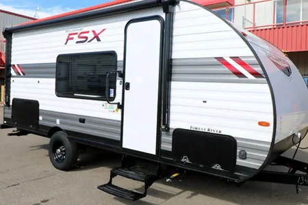 Awesome Forest River 2022 Wildwood FSX 179DBK with double bunks