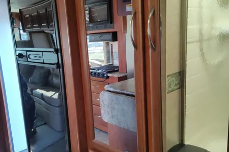 Fatou's Hurricane 2009 Ford DRW HURRICANE 31D Classe A