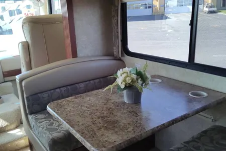 Fatou's Hurricane 2009 Ford DRW HURRICANE 31D Classe A