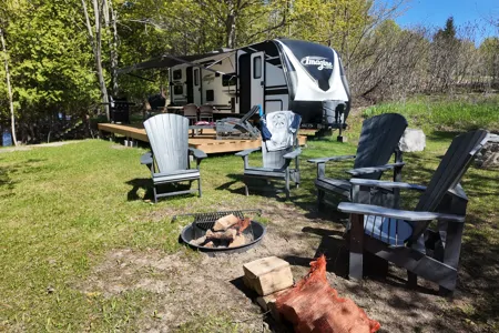 Opinicon Lake Oasis