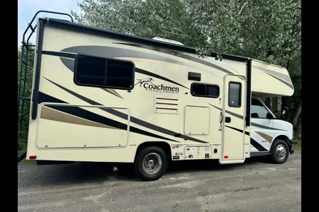 Jocelyn Coachmen freelander Classe C