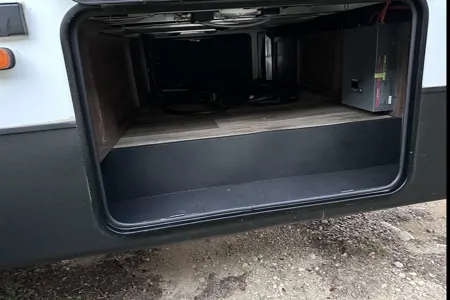 Glen’s KZ Durango half ton Fifth Wheel