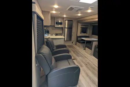 Jason's Coachmen Catalina Legacy Travel Trailer