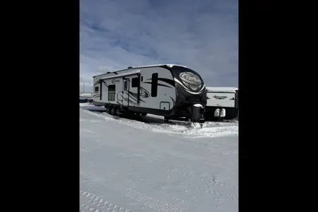 Heartland Torque T33 Toy Hauler